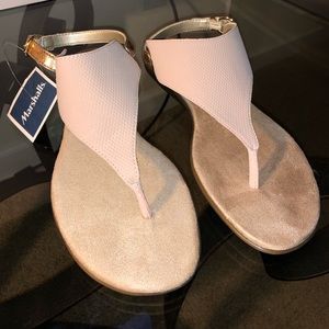 New Aerosoles blush pink and gold sandals